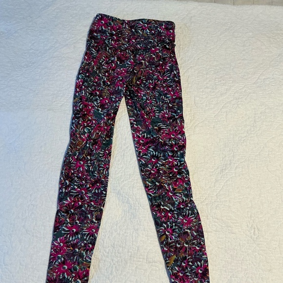 Perfect Condition! Floral Lululemon Leggings, Sz 4 - Picture 1 of 3